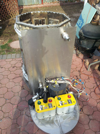 Illustration for article titled What It Takes to Build a Camping Stove 200 Times Its Normal Size